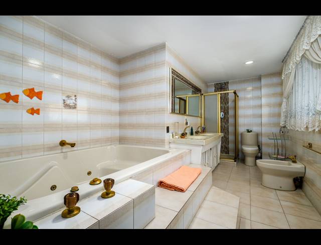 5 BEDROOM HOUSE FOR SALE IN NORTHCLIFF